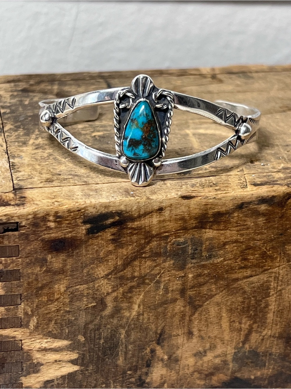 Native American Sterling Silver Navajo Turquoise Teardrop Cuff Bracelet